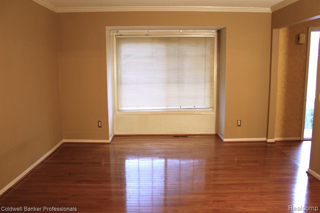 6644 Fox Hills Road Canton, MI 48187 - Photo 2 of 25