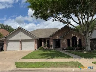 $384,900 | 307 Cherrystone Circle, Victoria, TX 77904
