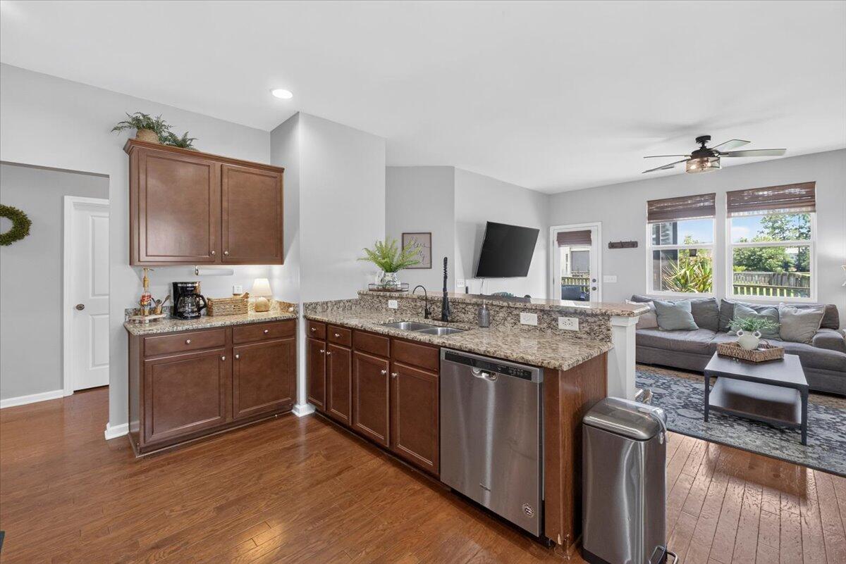 204 Decatur Drive Summerville, SC 29486 - Photo 13 of 73 12-Square One Media - DSC09194