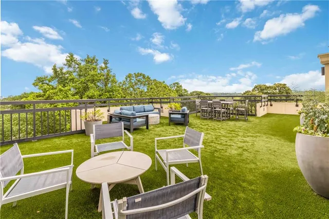 $515,000 | 1130 Piedmont Avenue Northeast, Unit 803, Atlanta, GA 30309