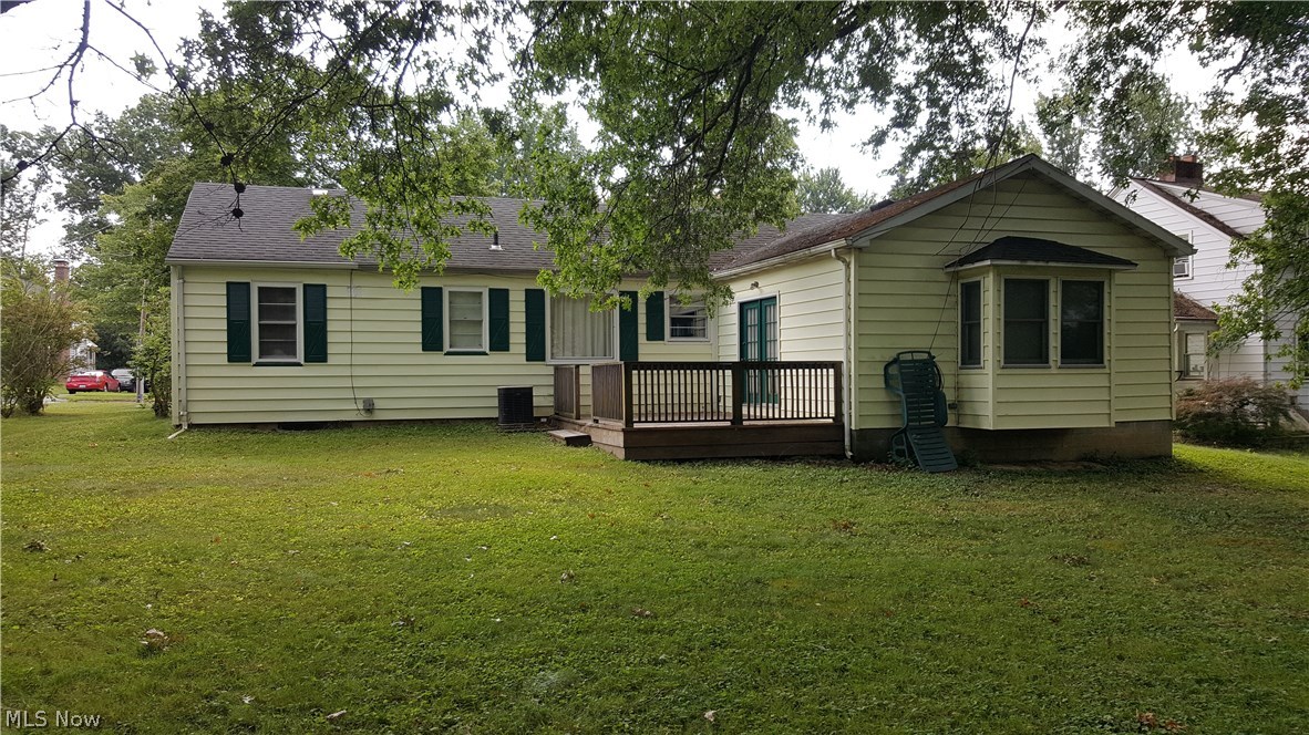 3532 Dover Road Youngstown, OH 44511 - Photo 2 of 25 Gallery Image 2