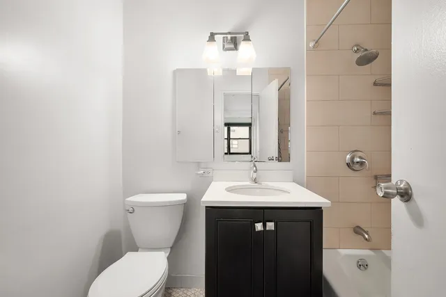 $499,000 | 200 East 24th Street, Unit 1008 | Kips Bay