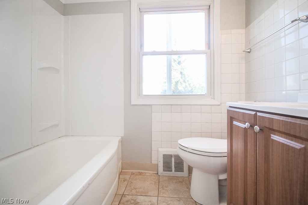 13209 Havana Road Cleveland, OH 44125 - Photo 12 of 32 Gallery Image 12