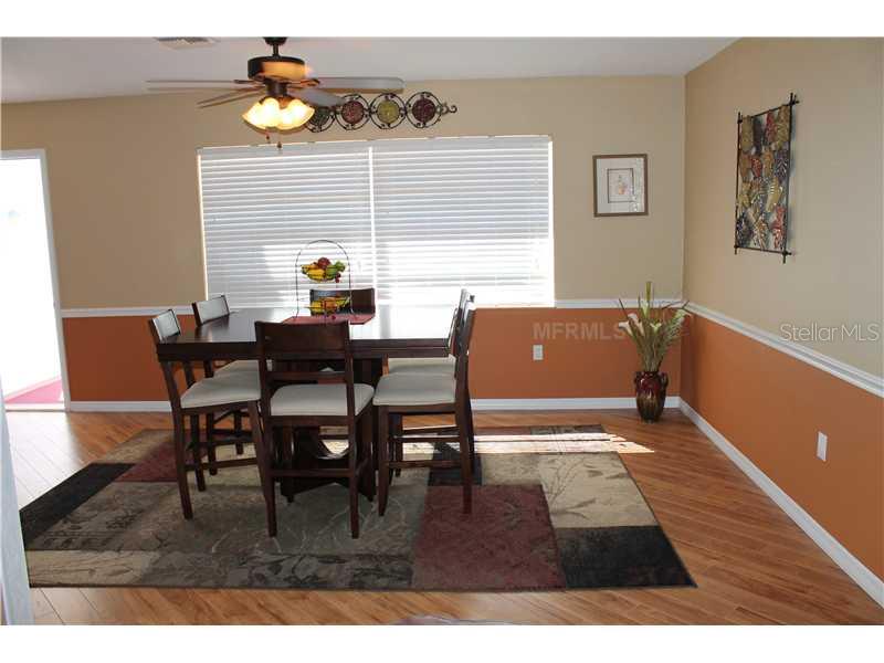124 Dartmouth Road Venice, FL 34293 - Photo 6 of 13 Dining Room