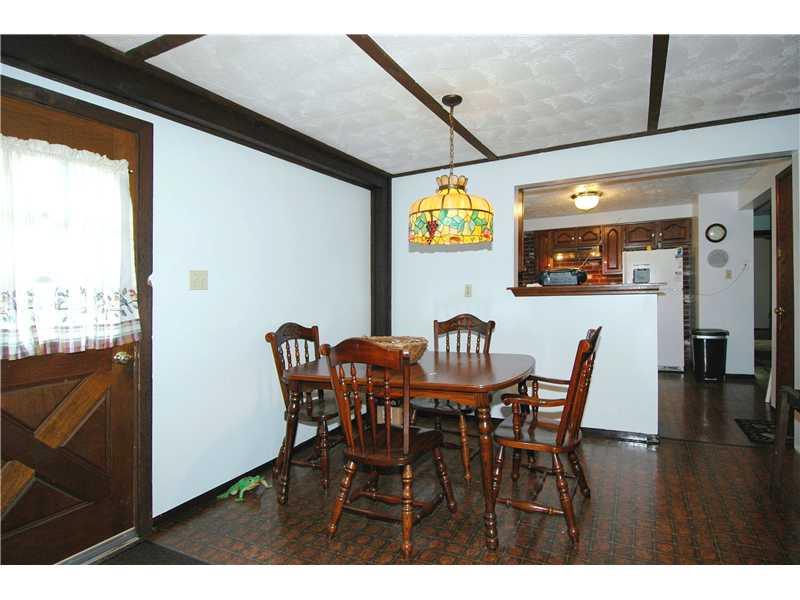 269 Reis Run Road Pittsburgh, PA 15237 - Photo 5 of 18 Dining Room.