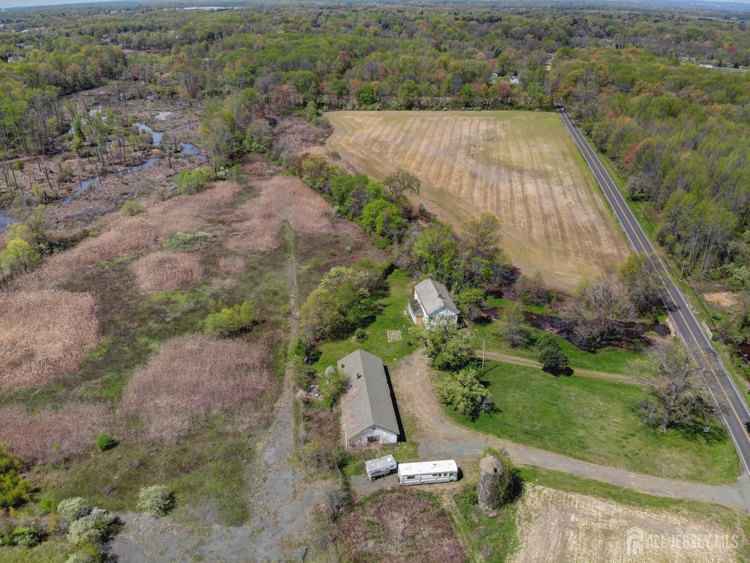 12 Brick Yard Road Cranbury, NJ 08512 - Photo 16 of 26 Gallery Image 16