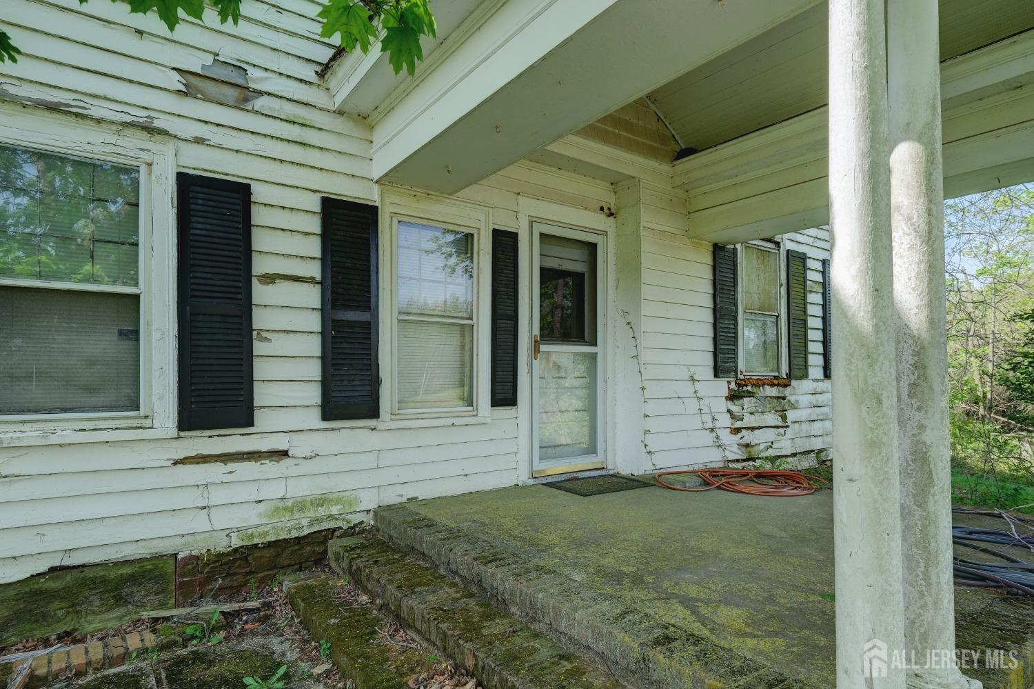 12 Brick Yard Road Cranbury, NJ 08512 - Photo 7 of 26 Gallery Image 7