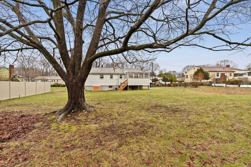 28 Smith Road Randolph, MA 02368 - Photo 23 of 31