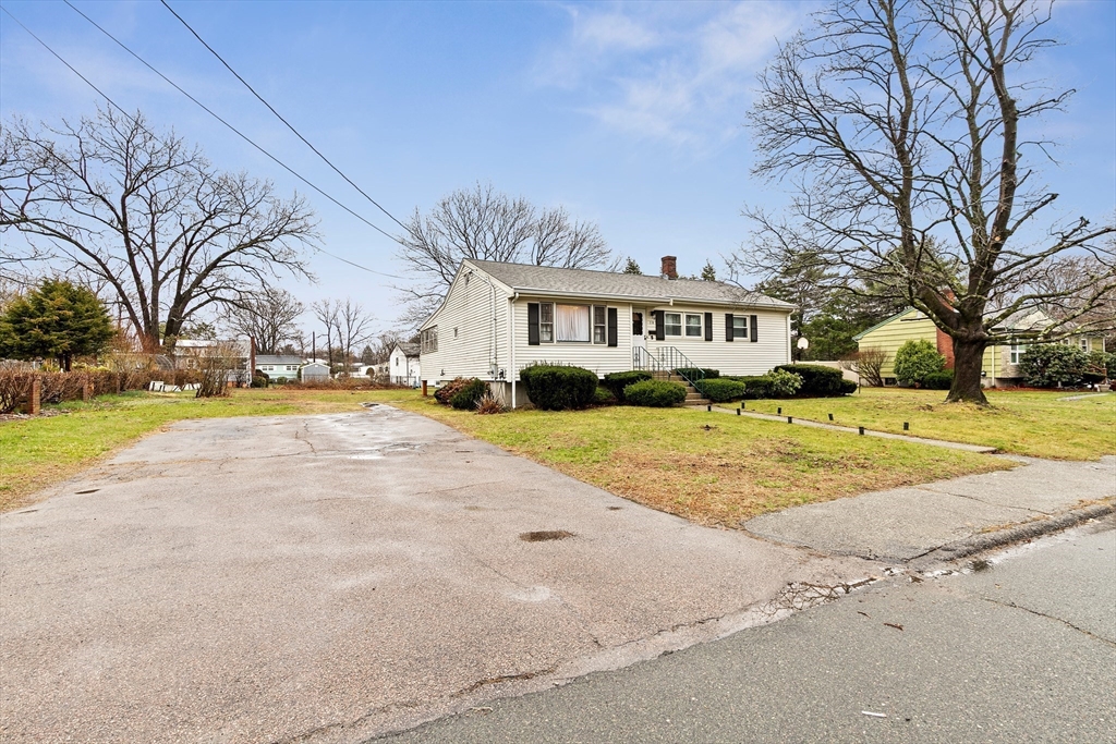 28 Smith Road Randolph, MA 02368 - Photo 31 of 31