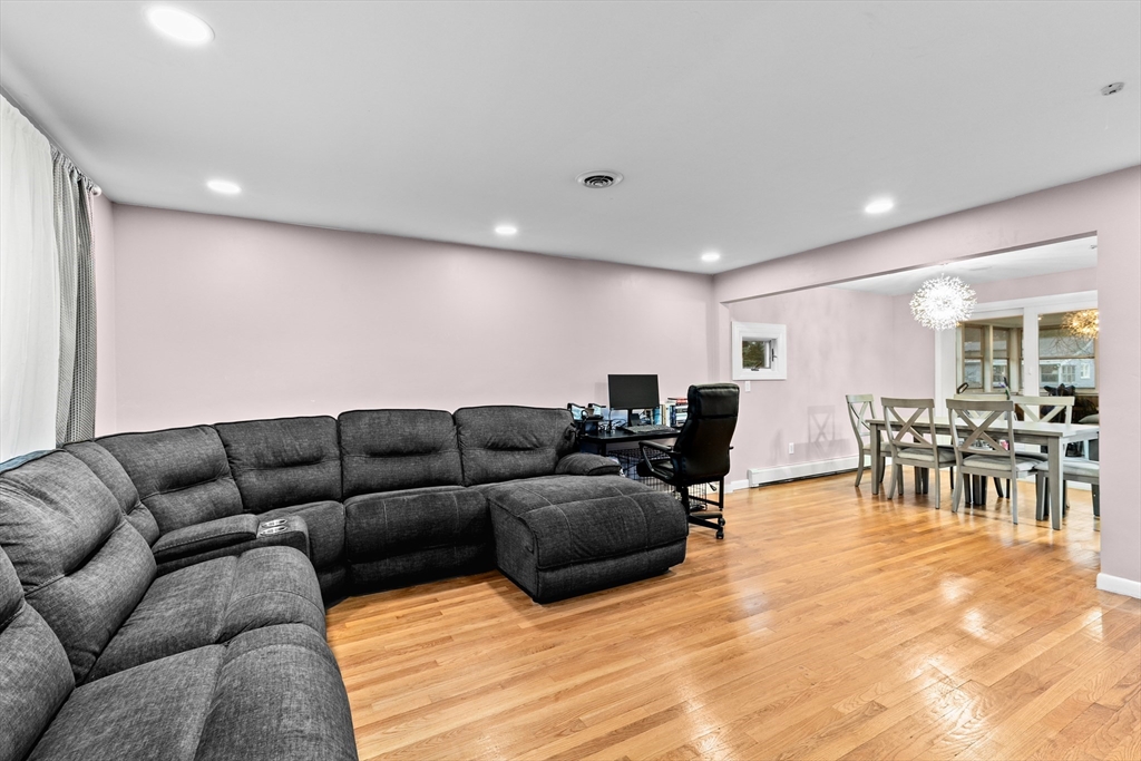 28 Smith Road Randolph, MA 02368 - Photo 4 of 31