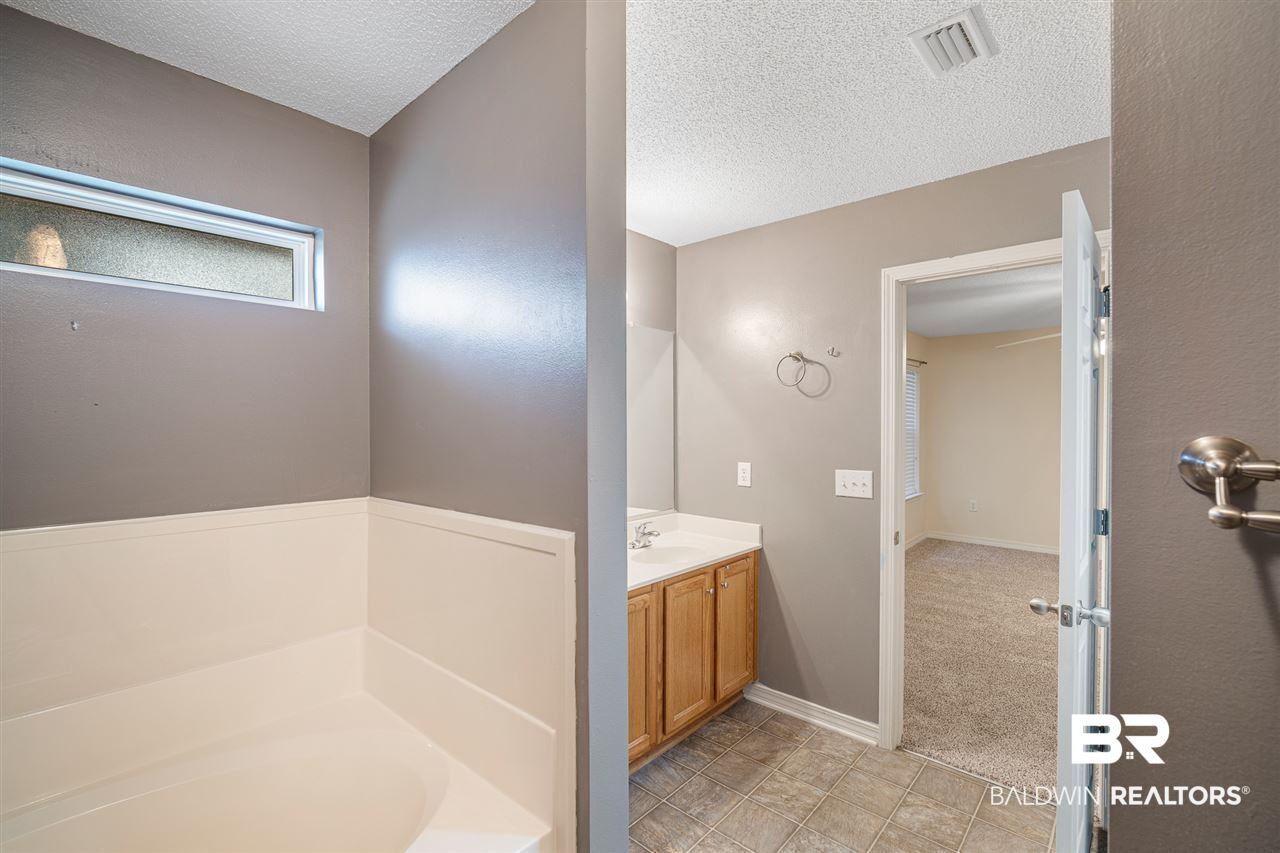 7007 Old Shell Road Mobile, AL 36608 - Photo 12 of 24