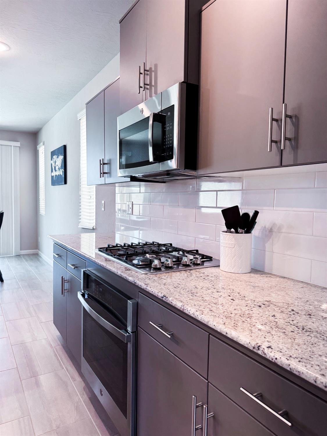 3395 Las Rosas Avenue Clovis, CA 93619 - Photo 13 of 48