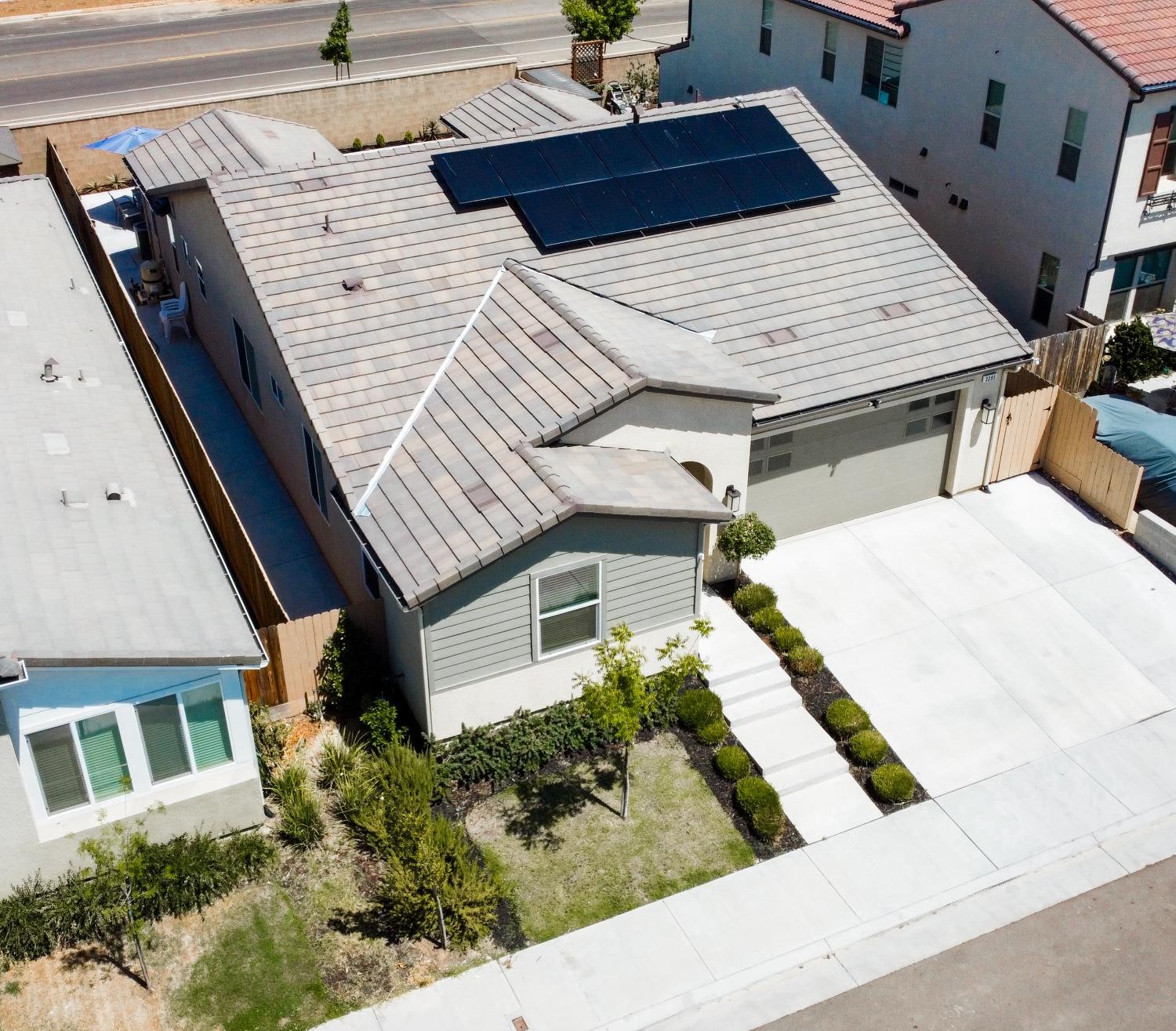 3395 Las Rosas Avenue Clovis, CA 93619 - Photo 2 of 48