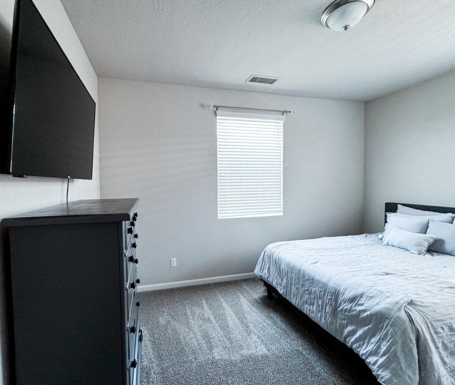 3395 Las Rosas Avenue Clovis, CA 93619 - Photo 24 of 48