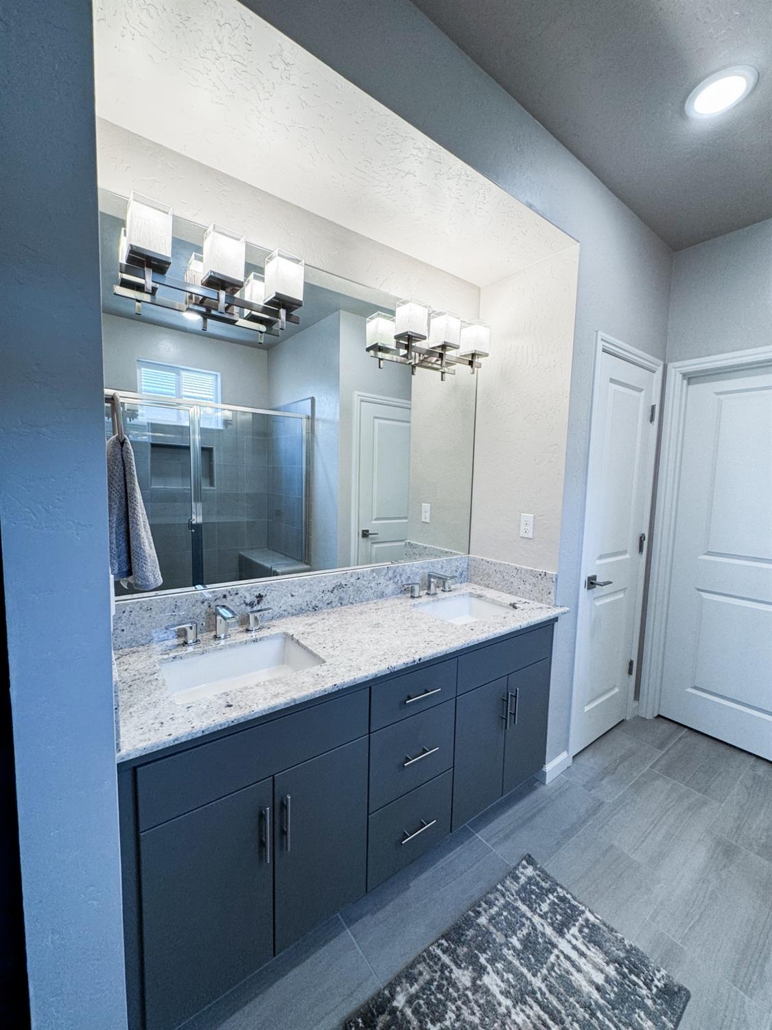 3395 Las Rosas Avenue Clovis, CA 93619 - Photo 36 of 48