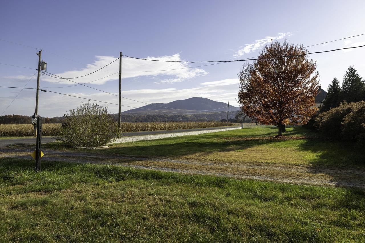 228 Old Farm Road Shenandoah, VA 22849 - Photo 3 of 71 Gallery Image 3