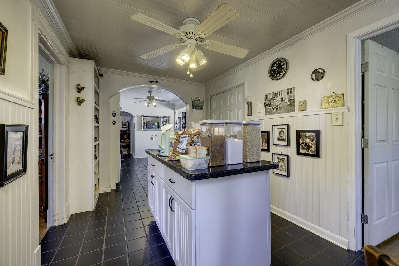 228 Old Farm Road Shenandoah, VA 22849 - Photo 10 of 71 Gallery Image 10
