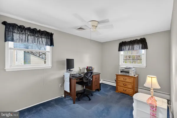 a livingroom with window