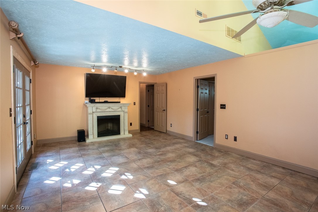12801 Falling Water Road Strongsville, OH 44136 - Photo 23 of 35 Gallery Image 23