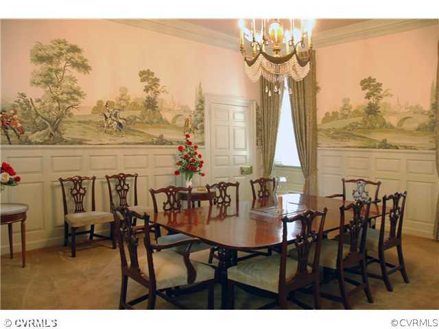 8075 Little England Road Hayes, VA 23072 - Photo 3 of 5 Dining Room