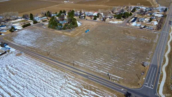 a view of a parking space