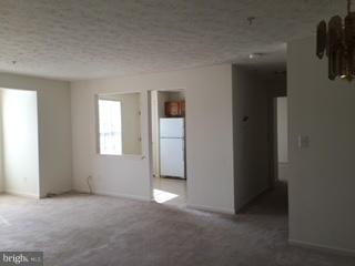 685 Winding Stream Way, Unit 201 Odenton, MD 21113 - Photo 8 of 10 Living Room