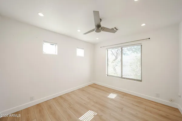 $2,700 | 29211 North 51st Street, Cave Creek, AZ 85331