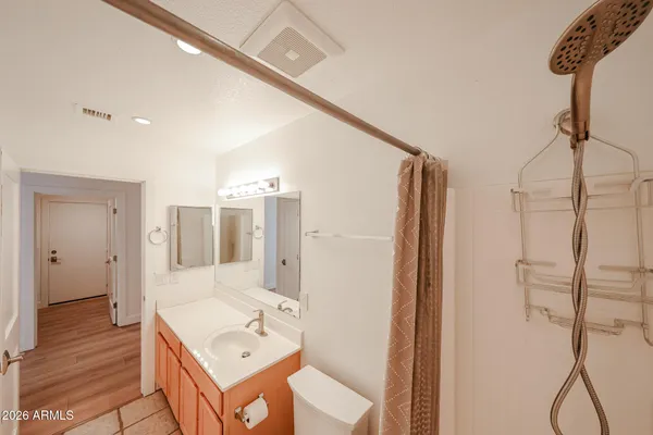 $2,700 | 29211 North 51st Street, Cave Creek, AZ 85331