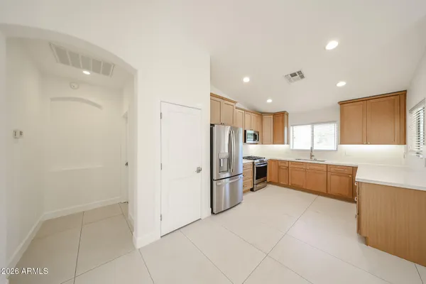 $2,700 | 29211 North 51st Street, Cave Creek, AZ 85331