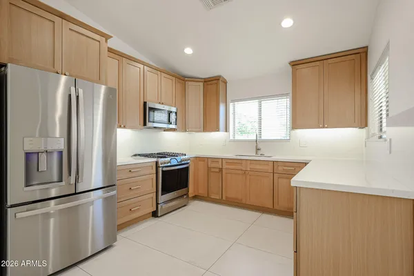 $2,700 | 29211 North 51st Street, Cave Creek, AZ 85331