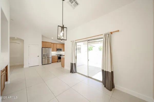 $2,700 | 29211 North 51st Street, Cave Creek, AZ 85331