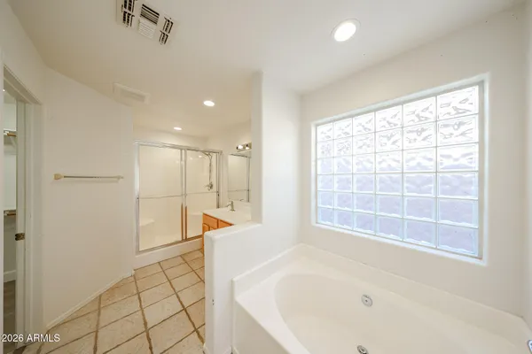 $2,700 | 29211 North 51st Street, Cave Creek, AZ 85331