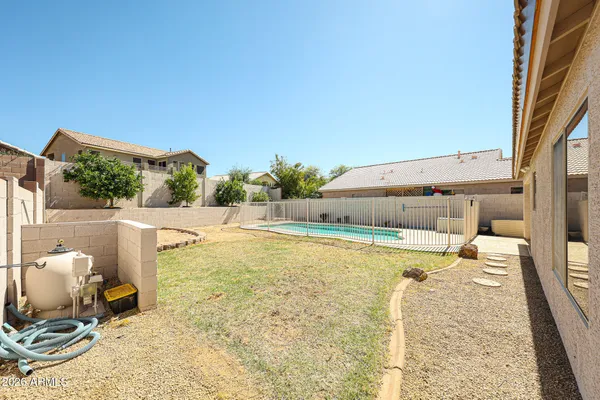 $2,700 | 29211 North 51st Street, Cave Creek, AZ 85331