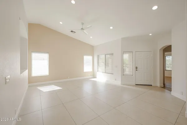 $2,700 | 29211 North 51st Street, Cave Creek, AZ 85331