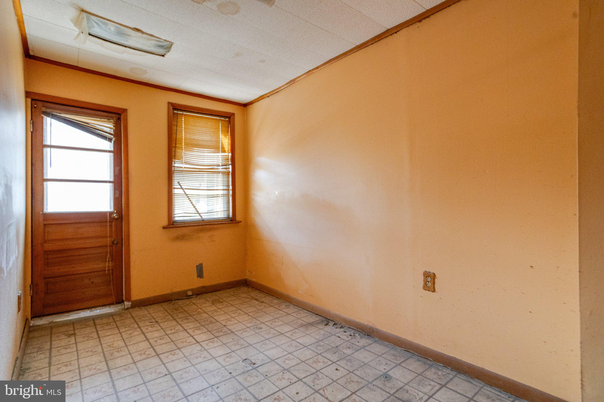 38 South Curley Street Baltimore, MD 21224 - Photo 30 of 38 a view of empty room with window