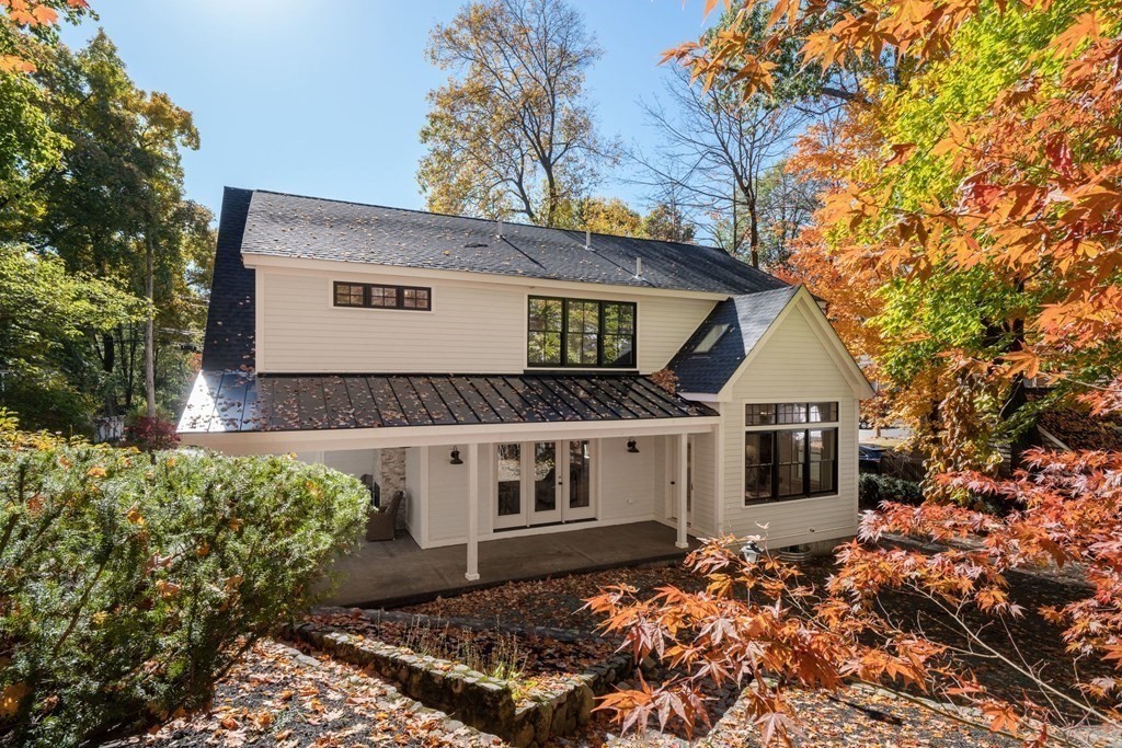 55 Locust Street Reading, MA 01867 - Photo 38 of 42