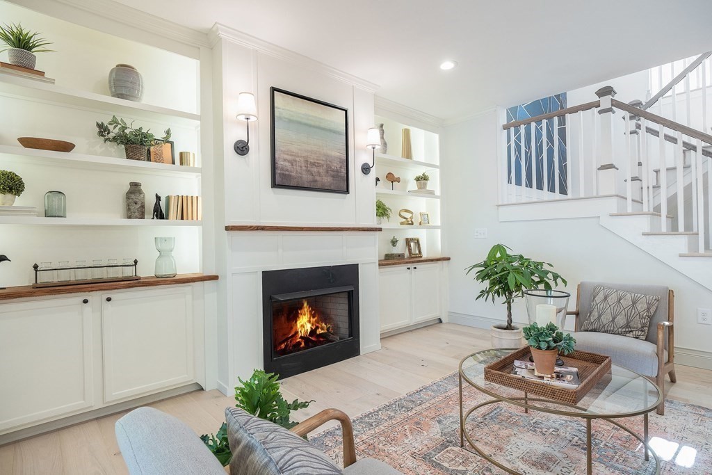 55 Locust Street Reading, MA 01867 - Photo 9 of 42