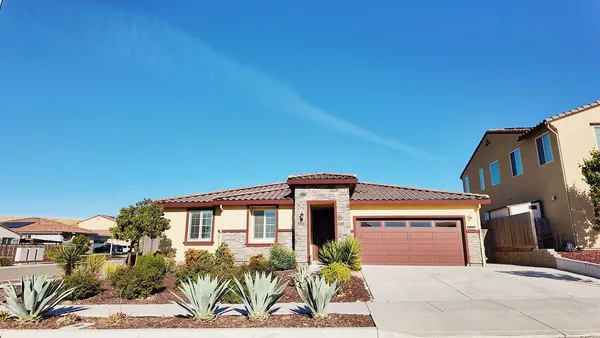 $850,000 | 3089 Palomino Way, Hollister, CA 95023