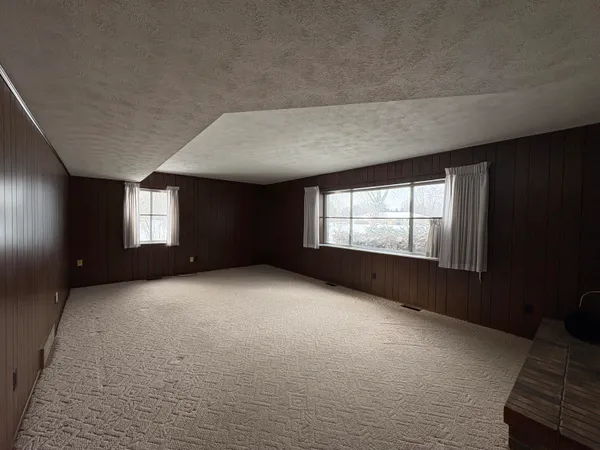 $433,000 | 6233 Hereford Road, Saline, MI 48176