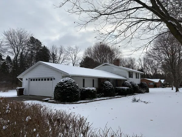 $433,000 | 6233 Hereford Road, Saline, MI 48176
