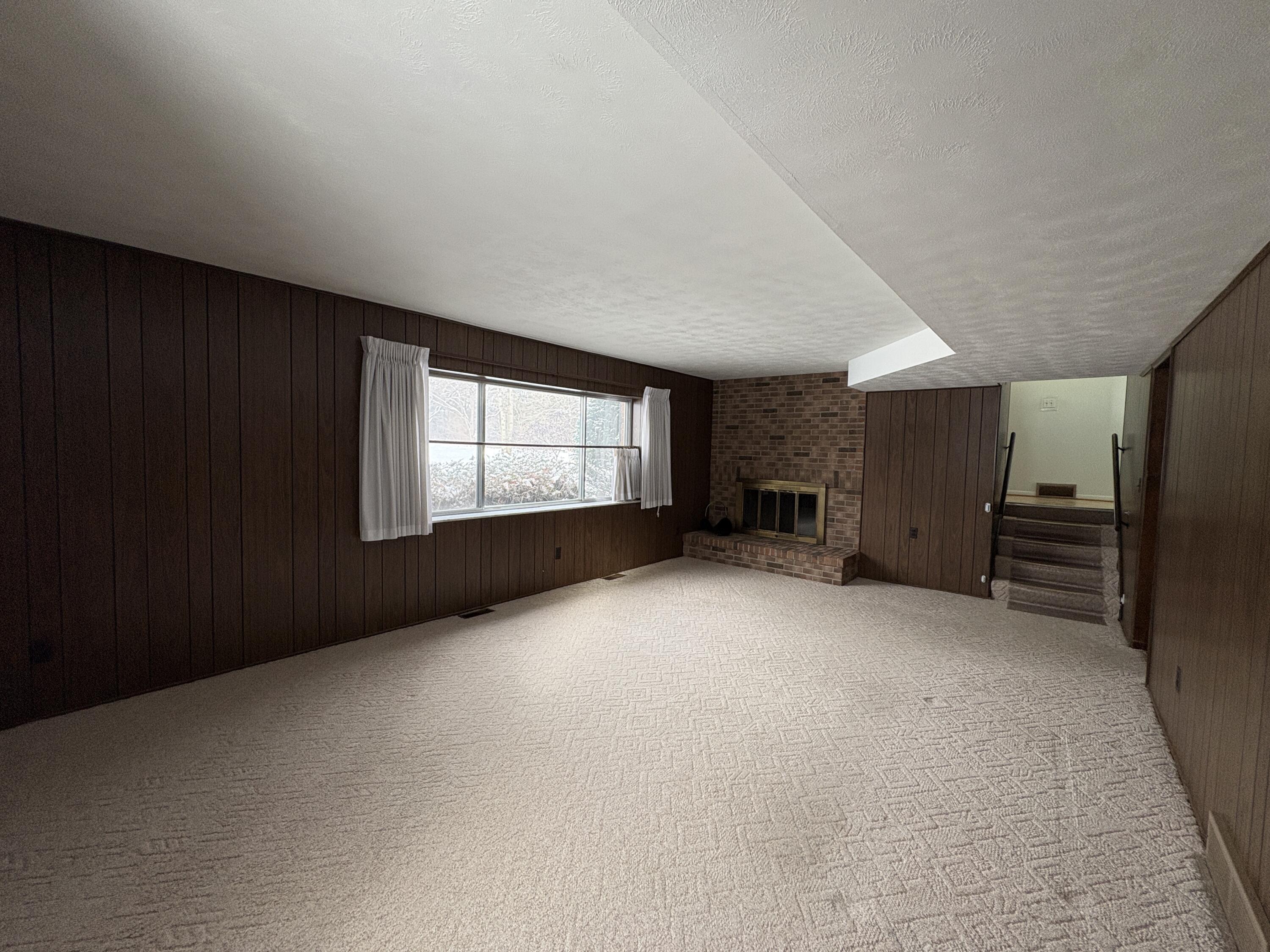 6233 Hereford Road Saline, MI 48176 - Photo 22 of 26 IMG_1874