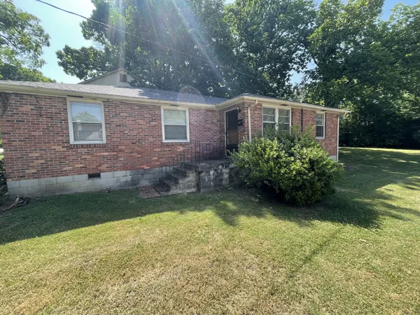 $1,600 | 1915 Sweetbriar Avenue, Nashville, TN 37212