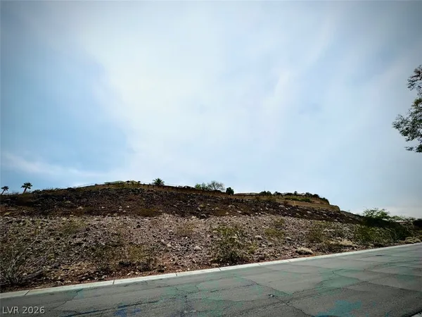 $1,850 | 3045 Olivia Heights Avenue, Henderson, NV 89052