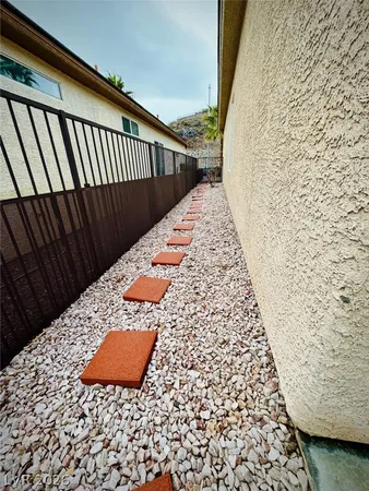 $1,850 | 3045 Olivia Heights Avenue, Henderson, NV 89052