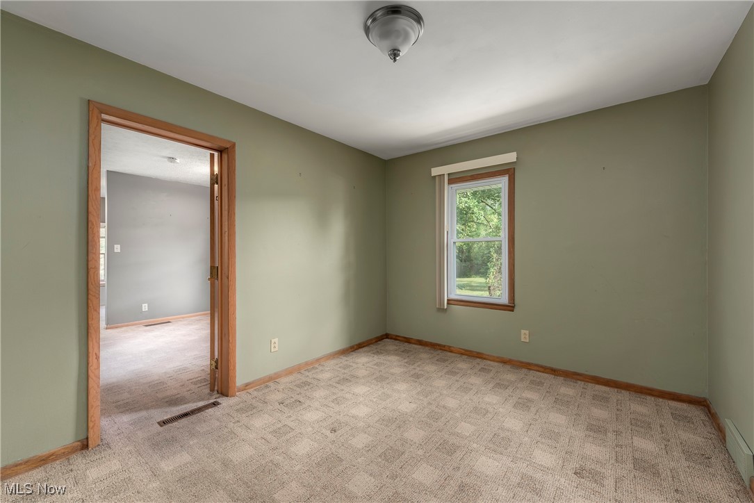 10570 Prospect Road Strongsville, OH 44149 - Photo 15 of 48