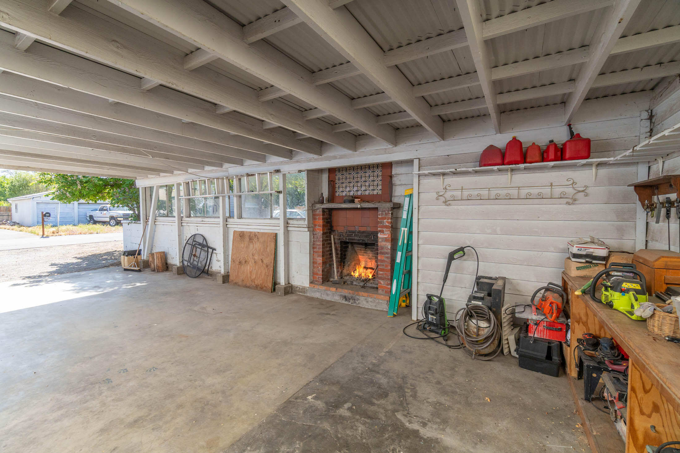 1808 Southwest Kalama Avenue Redmond, OR 97756 - Photo 18 of 22 1808 SW Kalama Ave_0073