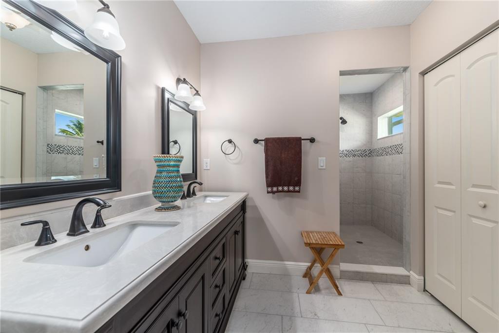 5111 Southeast Post Terrace Stuart, FL 34997 - Photo 14 of 34 Gallery Image 14