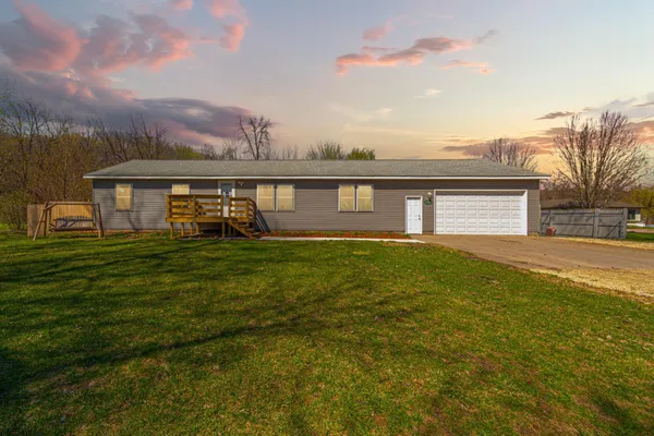 $245,000 | 2001 199th Street West, Faribault, MN 55021