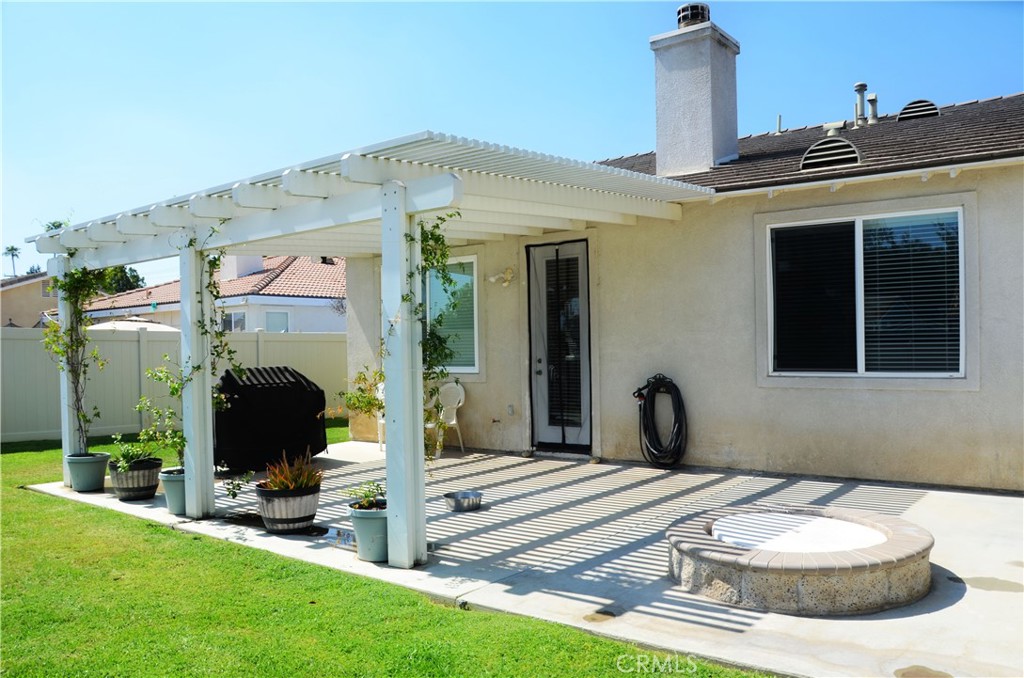 5526 Mountain View Avenue Riverside, CA 92504 - Photo 20 of 26 Patio with firepit.
