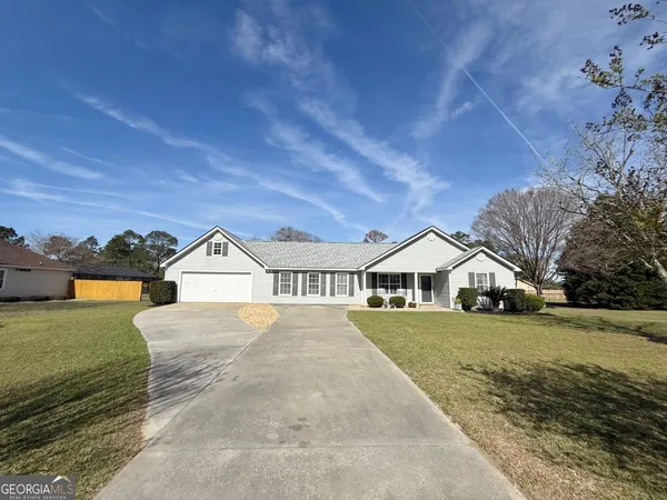 $289,900 | 1405 Pebblewood Drive, Adel, GA 31620